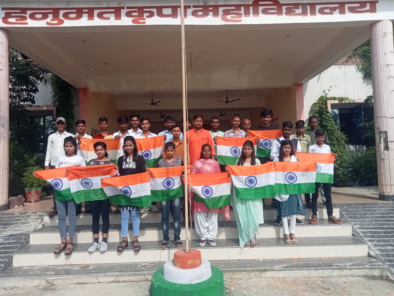 माँ सरस्वती का पूजन